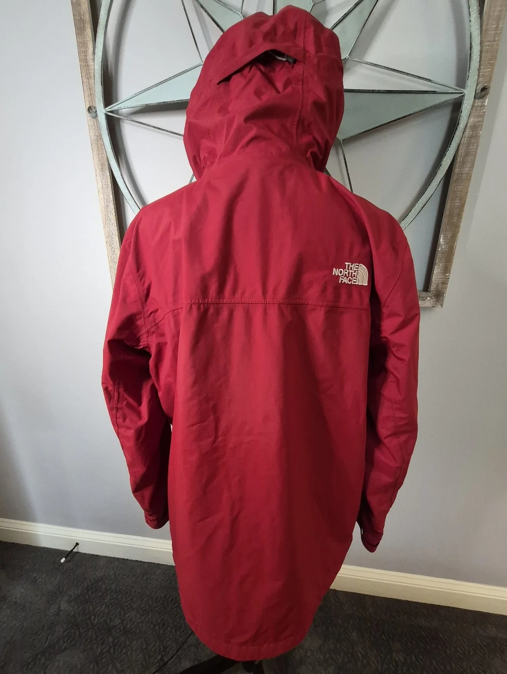 The North Face Men's Full-Zip Hyvent Hooded Jacket Red - M